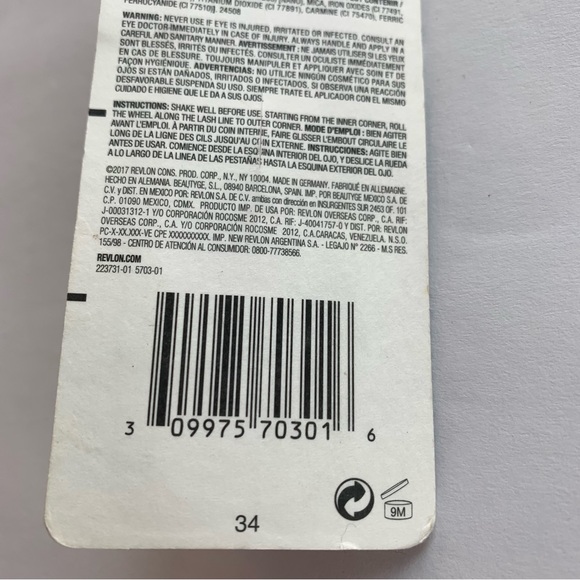 Revlon Liquid Liner 101 Intense Black wears up to 24 hour. Exactify Whee… - Picture 5 of 5
